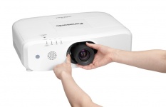 Panasonic PT-EW650LE  (ohne Objektiv) / Bild 6 von 8